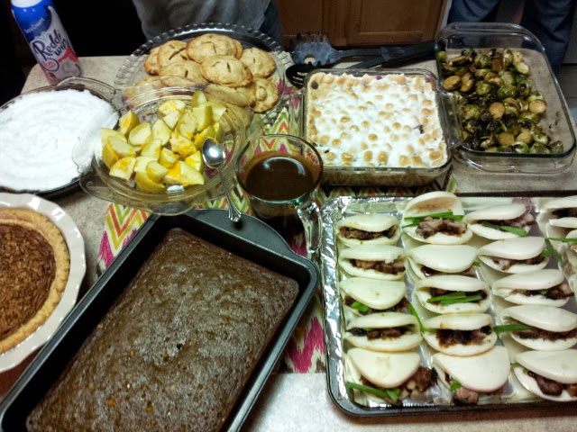 friendsgiving food