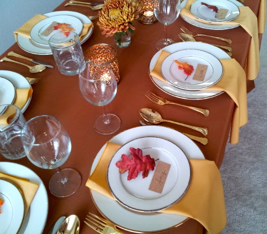 friendsgiving tablescape