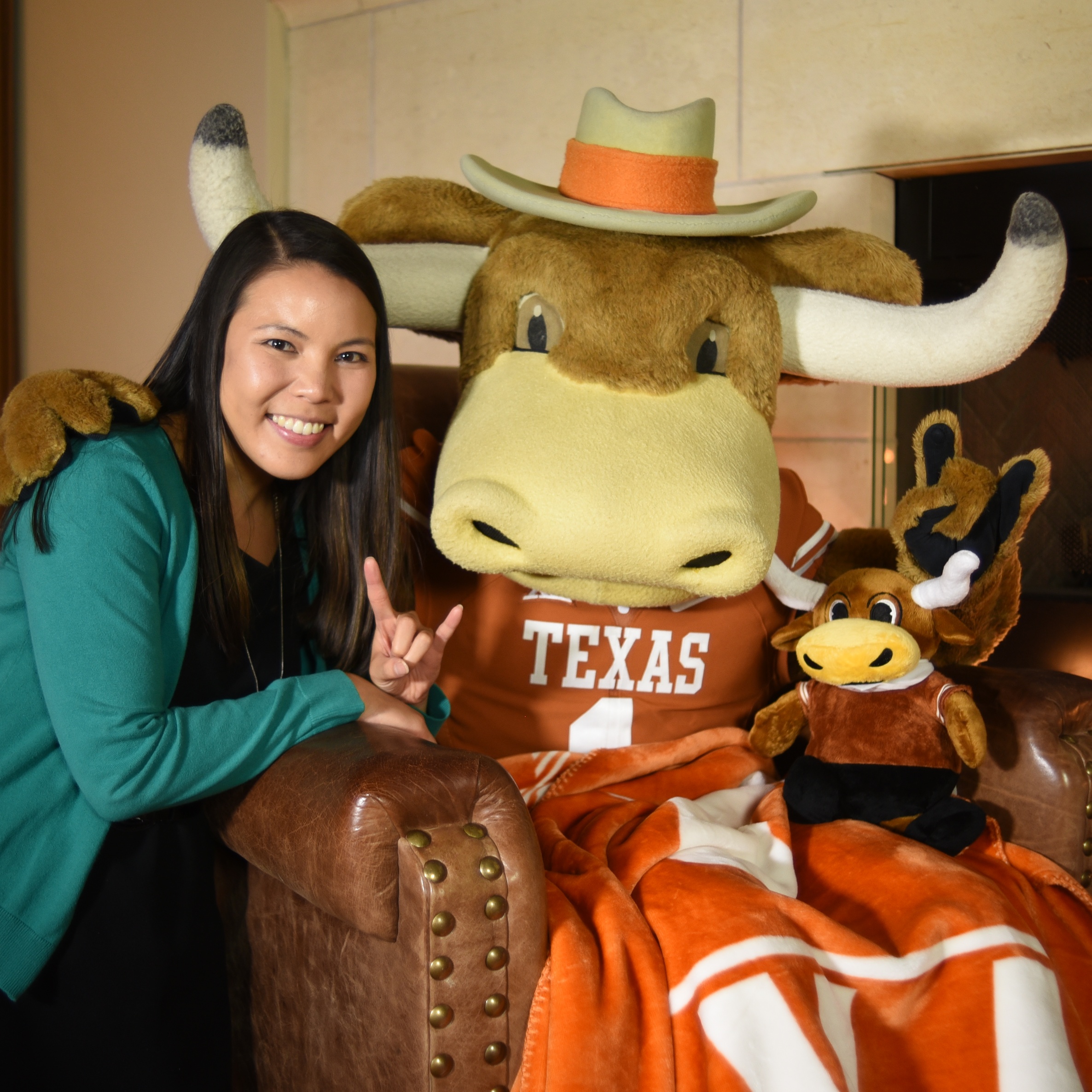 happy-holidays-with-hook-em